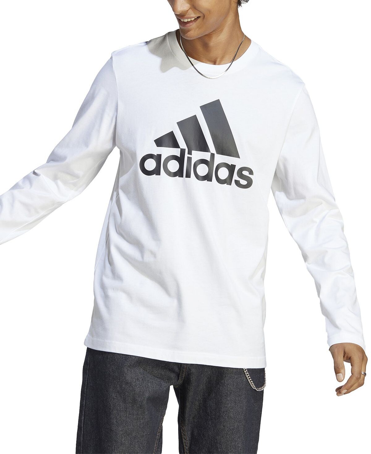 Мужская базовая футболка с круглым вырезом и длинными рукавами Badge of Sport adidas
Мужская базовая футболка с круглым вырезом и длинными рукавами Badge of Sport adidas