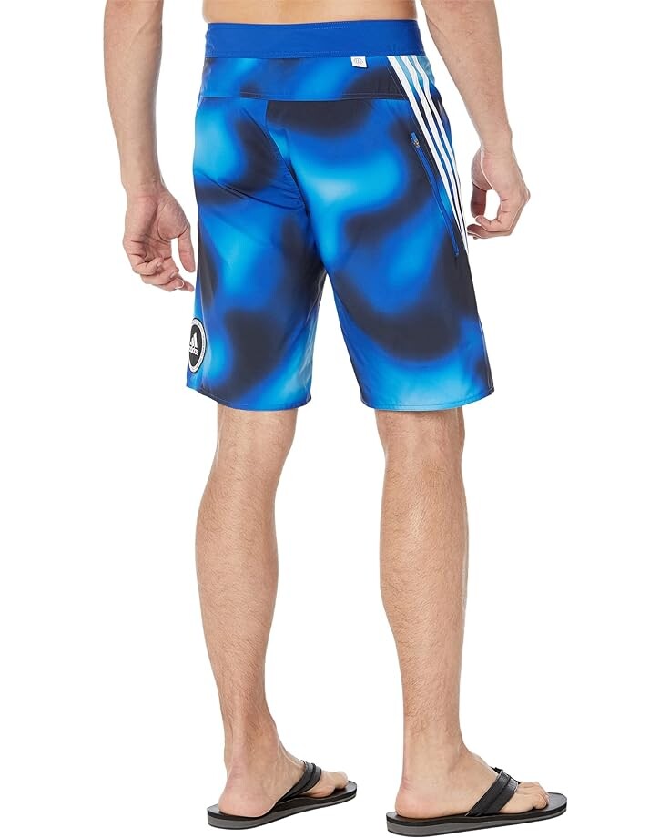 Шорты для плавания Adidas Melbourne Graphic 21" Boardshorts, цвет Blue Rush/White
Шорты для плавания Adidas Melbourne Graphic 21" Boardshorts, цвет Blue Rush/White