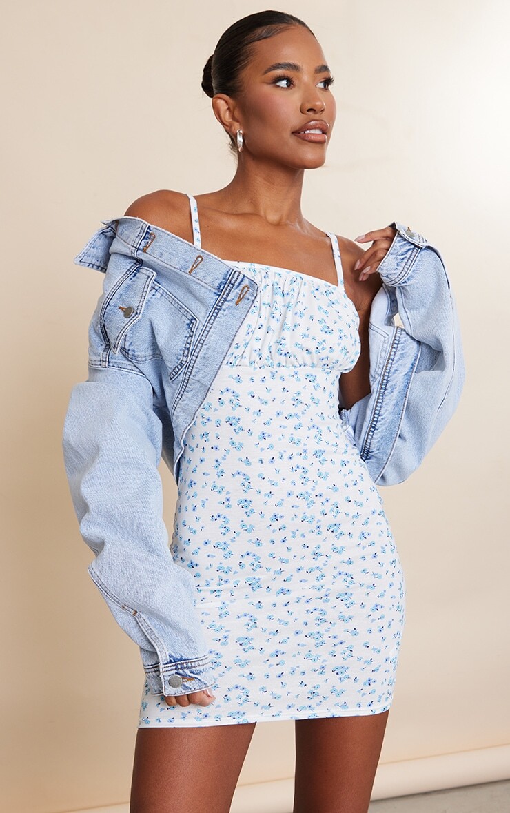 PrettyLittleThing Синее облегающее платье на бретелях с цветочным принтом Ditsy, Синий
PrettyLittleThing Синее облегающее платье на бретелях с цветочным принтом Ditsy, Синий