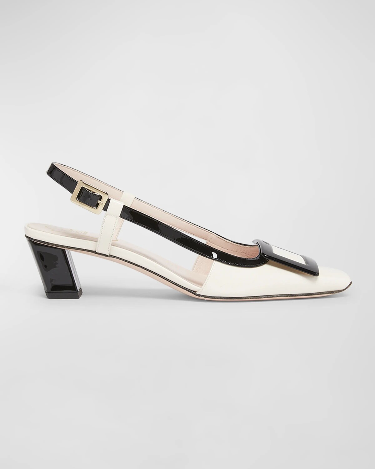 Двухцветные лакированные туфли Belle Vivier с пяткой на пятке Roger Vivier, цвет Cire/Nero
Двухцветные лакированные туфли Belle Vivier с пяткой на пятке Roger Vivier, цвет Cire/Nero