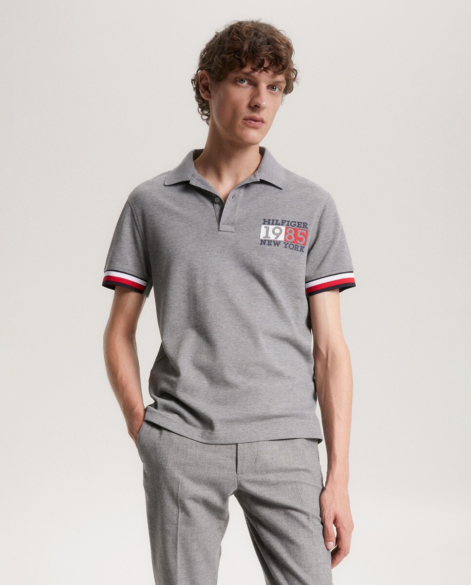Мужская рубашка-поло приталенного кроя с короткими рукавами Tommy Hilfiger, серый
Мужская рубашка-поло приталенного кроя с короткими рукавами Tommy Hilfiger, серый