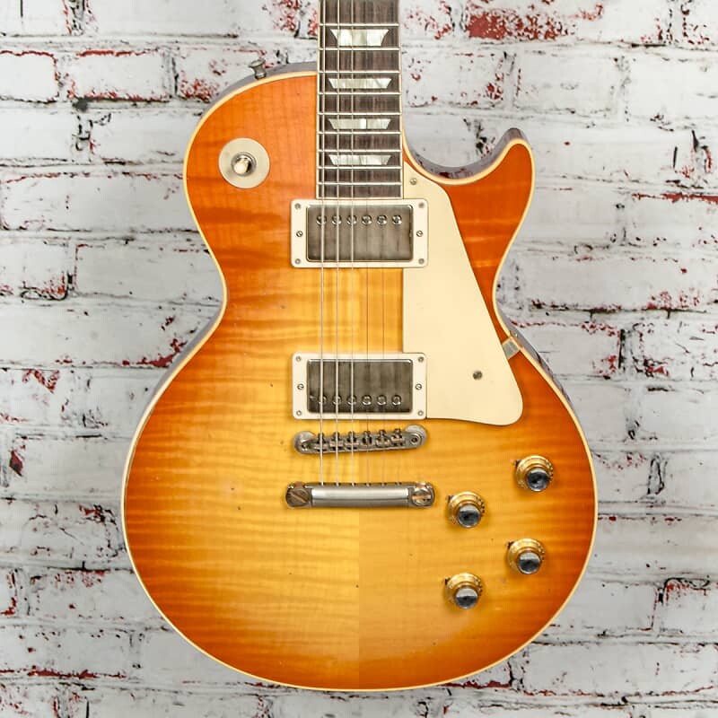 Электрогитара Gibson - 1960 Les Paul Standard Reissue - Electric Guitar - Heavy Aged Tangerine Burst - w/ Aged Brown/Pink Lifton Reissue 5-Latch Case - x3496
Электрогитара Gibson - 1960 Les Paul Standard Reissue - Electric Guitar - Heavy Aged Tangerine Burst - w/ Aged Brown/Pink Lifton Reissue 5-Latch Case - x3496