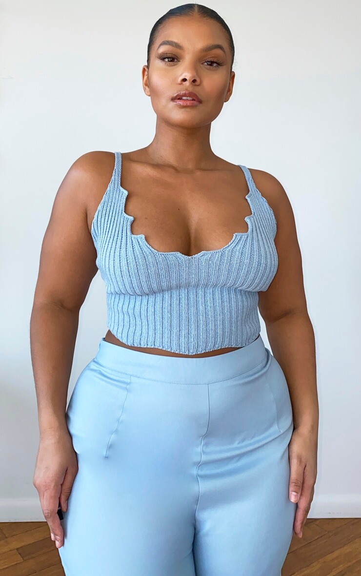 PrettyLittleThing Вязаный укороченный топ с фестонами и бретелями цвета плюс пыльно-синий
PrettyLittleThing Вязаный укороченный топ с фестонами и бретелями цвета плюс пыльно-синий