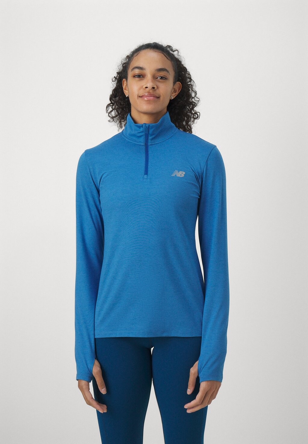 Топ с длинными рукавами SPORT ESSENTIALS SPACE DYE QUARTER ZIP New Balance, цвет blue agate heather
Топ с длинными рукавами SPORT ESSENTIALS SPACE DYE QUARTER ZIP New Balance, цвет blue agate heather