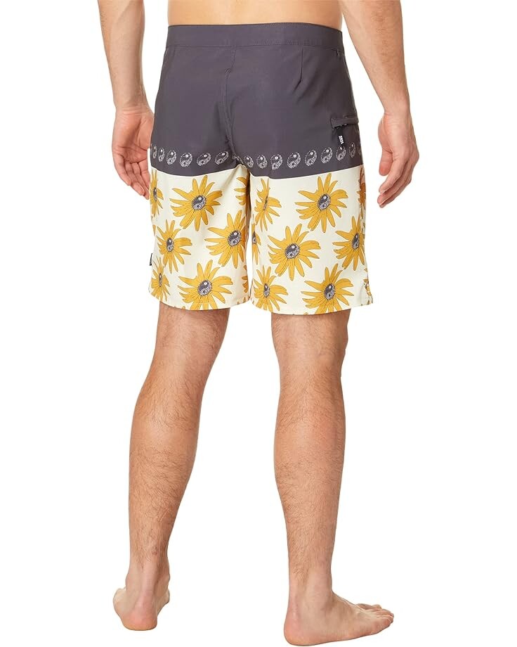 Шорты для плавания Vans The Daily Halfsies 19" Boardshorts, цвет Asphalt/Antique White
Шорты для плавания Vans The Daily Halfsies 19" Boardshorts, цвет Asphalt/Antique White