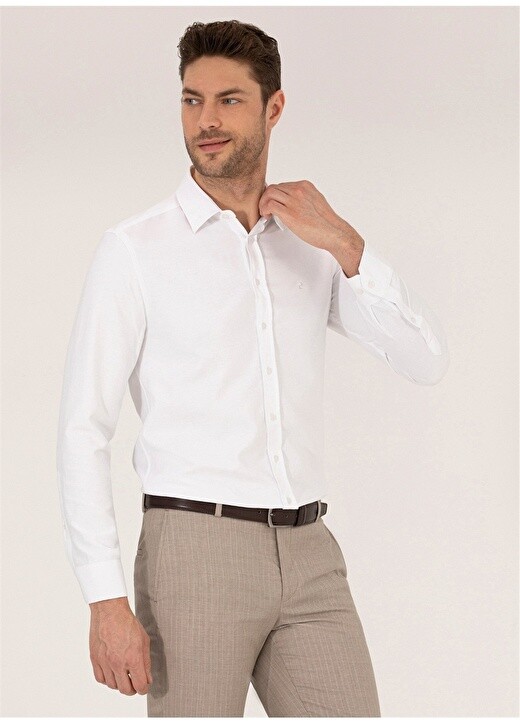 Обычная белая мужская рубашка Slim Fit с классическим воротником Pierre Cardin
Обычная белая мужская рубашка Slim Fit с классическим воротником Pierre Cardin