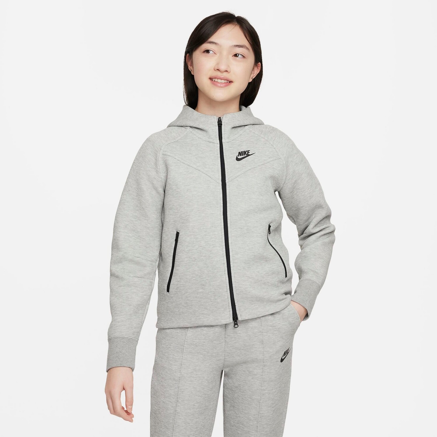 Толстовка из технического флиса с молнией во всю длину Nike Sportswear для девочек, серый
Толстовка из технического флиса с молнией во всю длину Nike Sportswear для девочек, серый