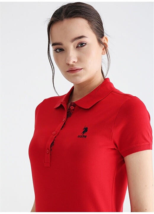 Однотонная темно-красная женская футболка с воротником поло U.S. Polo Assn., Красный
Однотонная темно-красная женская футболка с воротником поло U.S. Polo Assn., Красный