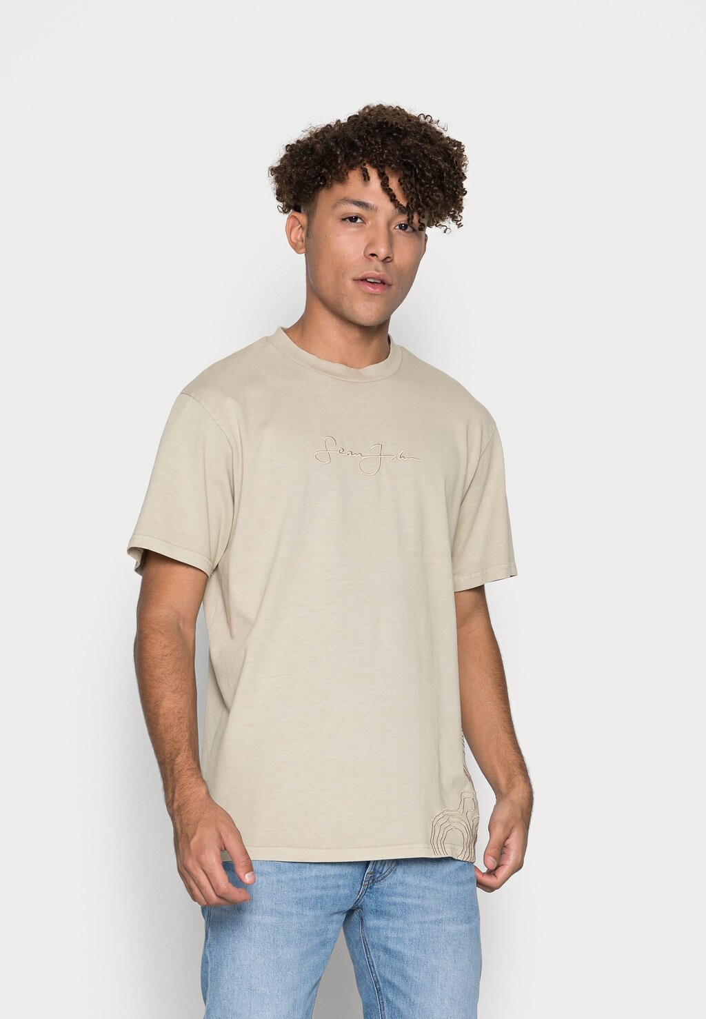 Базовая футболка Script Logo Washed Embroidery Tee Sean John, цвет light green, Серый
Базовая футболка Script Logo Washed Embroidery Tee Sean John, цвет light green, Серый