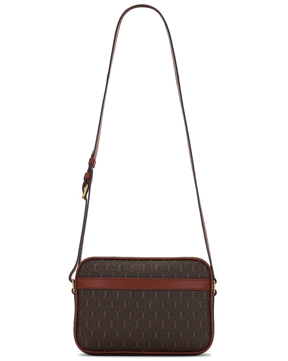 Сумка кросс-боди Saint Laurent Le Monogramme Camera, цвет Chocolate, Khaki & Burgundy
Сумка кросс-боди Saint Laurent Le Monogramme Camera, цвет Chocolate, Khaki & Burgundy