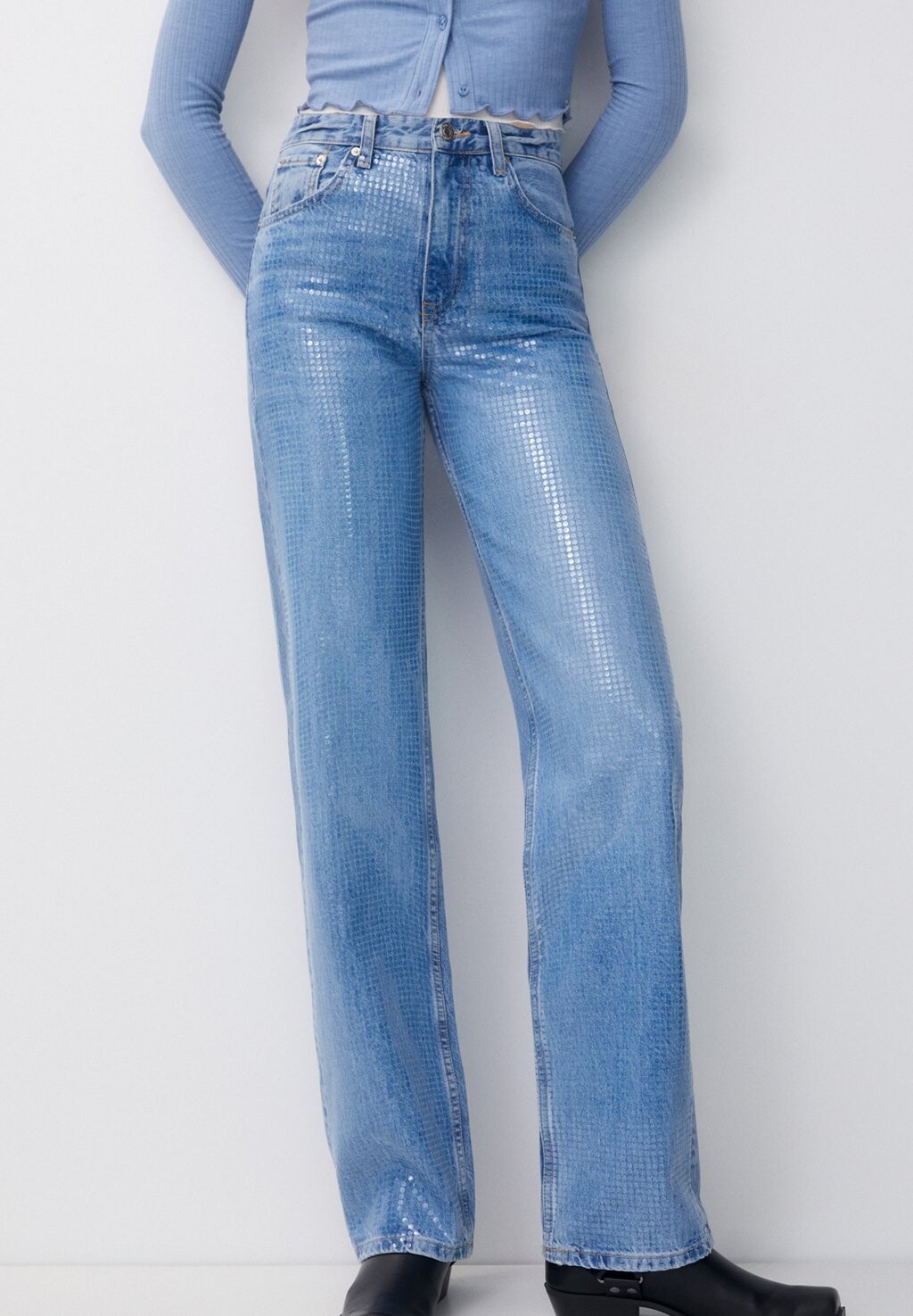 Джинсы-сигареты Straight-Leg Mid-Rise With Sequins PULL&BEAR, цвет blue denim
Джинсы-сигареты Straight-Leg Mid-Rise With Sequins PULL&BEAR, цвет blue denim
