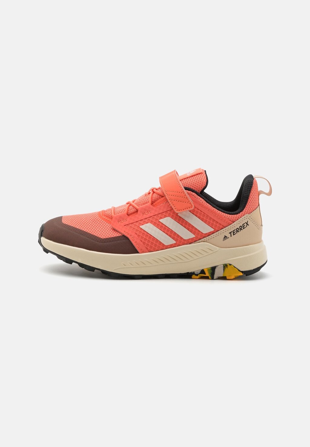 Кроссовки для бега по пересеченной местности Terrex Trailmaker Unisex Adidas, цвет coral fusion/white/solar gold
Кроссовки для бега по пересеченной местности Terrex Trailmaker Unisex Adidas, цвет coral fusion/white/solar gold