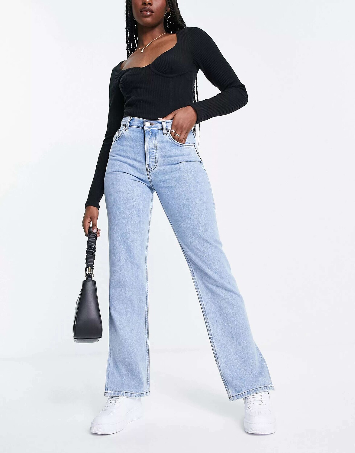 Прямые джинсы в стиле 90-х годов ASOS винтажного голубого цвета с разрезом по низу
Прямые джинсы в стиле 90-х годов ASOS винтажного голубого цвета с разрезом по низу