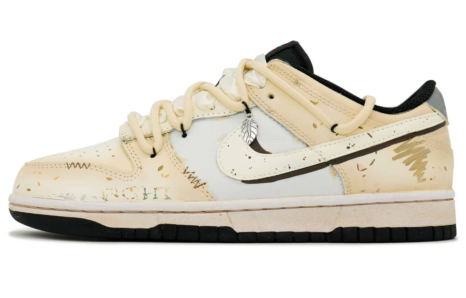 Кроссовки Nike Dunk Skateboarding Shoes Women's Low-top Brown/White, цвет Deciduous style
Кроссовки Nike Dunk Skateboarding Shoes Women's Low-top Brown/White, цвет Deciduous style