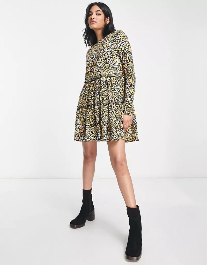 Коричневое приталенное платье мини с длинными рукавами и цветочным принтом River Island
Коричневое приталенное платье мини с длинными рукавами и цветочным принтом River Island