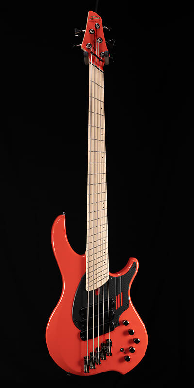 Басс гитара Dingwall NG3 5-String - Fiesta Red - Maple Fingerboard, DarkGlass Preamp, Soft Case
Басс гитара Dingwall NG3 5-String - Fiesta Red - Maple Fingerboard, DarkGlass Preamp, Soft Case