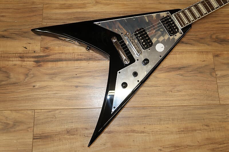 Электрогитара Jackson Scott Ian King V 2023 - Gloss Black with Mirror Pickguard
Электрогитара Jackson Scott Ian King V 2023 - Gloss Black with Mirror Pickguard