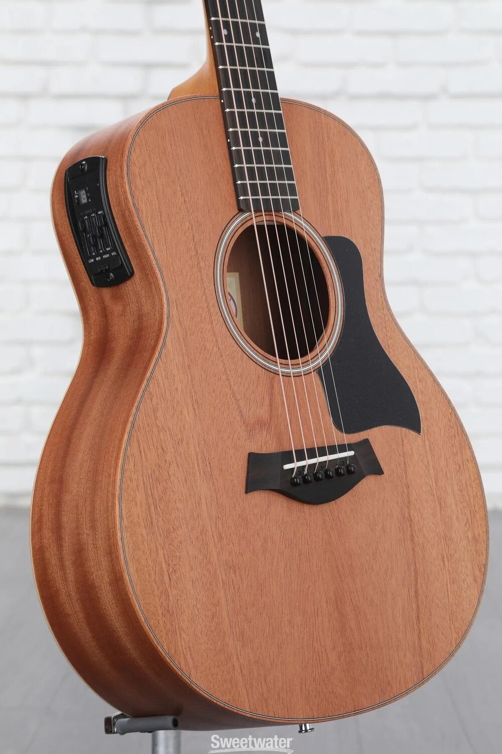Акустически-электрическая гитара Taylor GS Mini-e из красного дерева — натуральный с черной накладкой
Акустически-электрическая гитара Taylor GS Mini-e из красного дерева — натуральный с черной накладкой