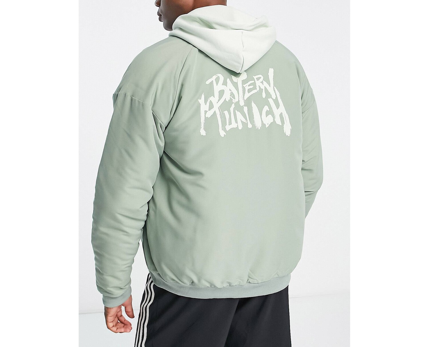 Зеленая дутая куртка adidas Football FC Bayern Munich adidas performance, Зеленый
Зеленая дутая куртка adidas Football FC Bayern Munich adidas performance, Зеленый