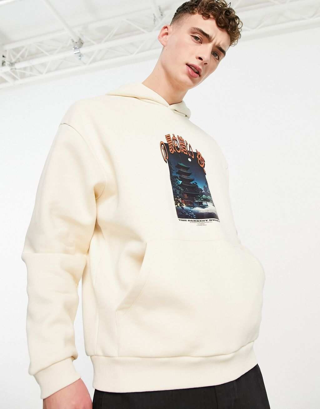 Бежевая толстовка оверсайз с фотографическим принтом спереди и текстом сзади ASOS DESIGN
Бежевая толстовка оверсайз с фотографическим принтом спереди и текстом сзади ASOS DESIGN