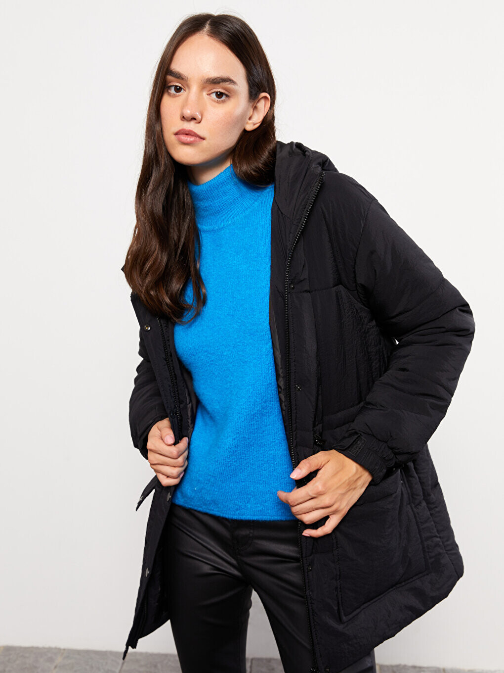Однотонное женское пуховик с капюшоном и длинными рукавами LCW Casual, новый черный
Однотонное женское пуховик с капюшоном и длинными рукавами LCW Casual, новый черный