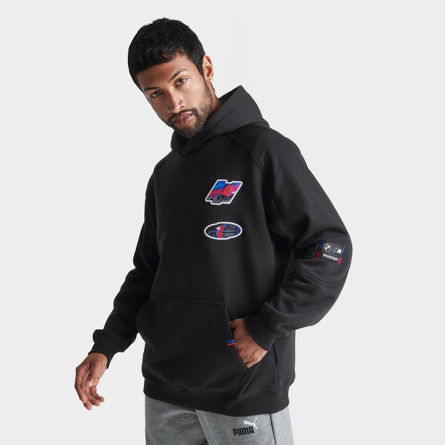 Мужская худи с графическим логотипом Puma BMW M Motorsport Statement Patchwork Logo, черный
Мужская худи с графическим логотипом Puma BMW M Motorsport Statement Patchwork Logo, черный
