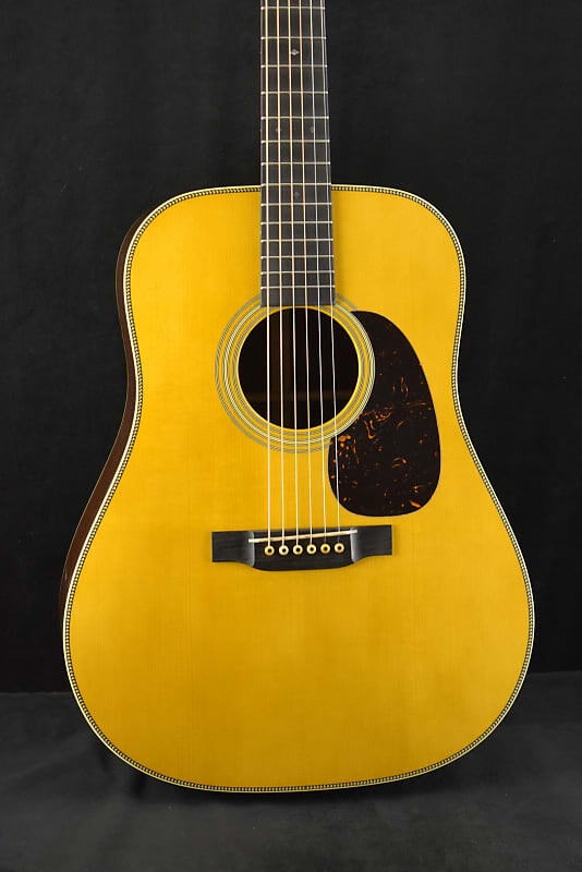 Акустическая гитара Martin Custom Shop D-28 Authentic 1937 Stage 1 Aging Natural
Акустическая гитара Martin Custom Shop D-28 Authentic 1937 Stage 1 Aging Natural