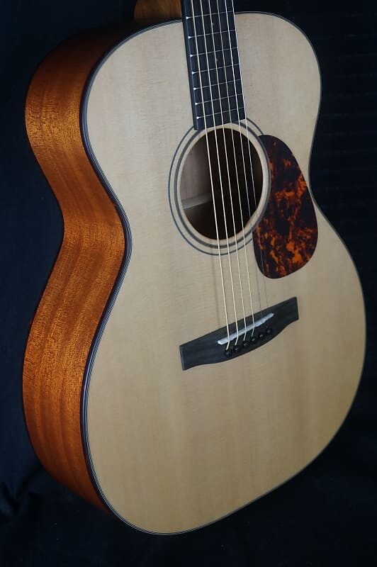 Акустическая гитара Brand New Furch Vintage 1 OM-SM Deep Body Sitka Spruce / African Mahogany
Акустическая гитара Brand New Furch Vintage 1 OM-SM Deep Body Sitka Spruce / African Mahogany