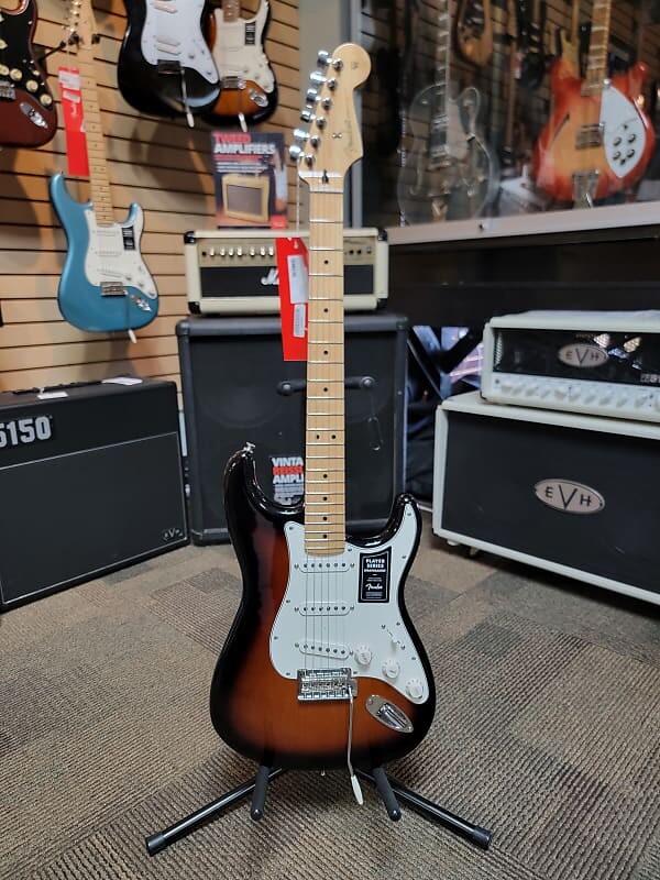 Электрогитара Fender Player Stratocaster with Maple Fretboard - Anniversary 2-Color Sunburst
Электрогитара Fender Player Stratocaster with Maple Fretboard - Anniversary 2-Color Sunburst