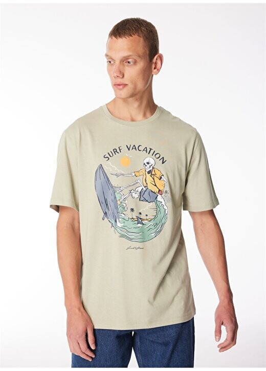 Зеленая мужская футболка с круглым вырезом JJZION TEE SS CREW NECK Jack & Jones, зеленый
Зеленая мужская футболка с круглым вырезом JJZION TEE SS CREW NECK Jack & Jones, зеленый