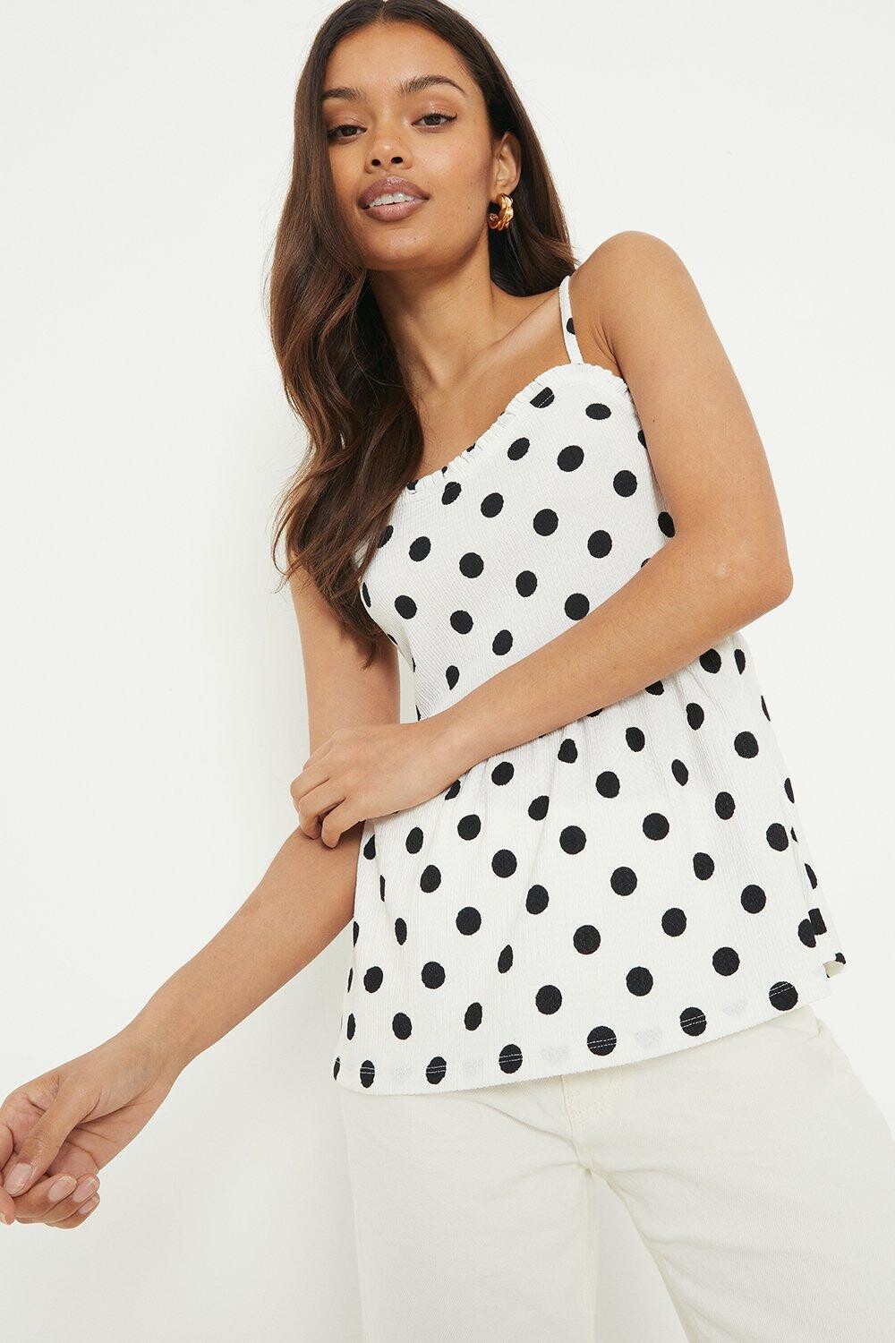 Блуза на бретельках для миниатюрных размеров с рюшами Dorothy Perkins, мультиколор
Блуза на бретельках для миниатюрных размеров с рюшами Dorothy Perkins, мультиколор