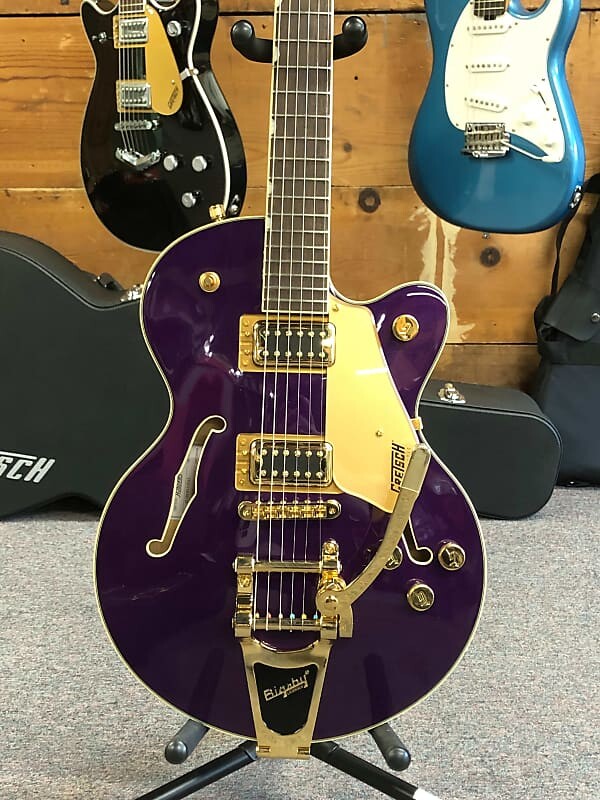 Электрогитара Gretsch G5655TG Electromatic Center Block Jr. Single-Cut with Bigsby 2023 - Present - Amethyst
Электрогитара Gretsch G5655TG Electromatic Center Block Jr. Single-Cut with Bigsby 2023 - Present - Amethyst