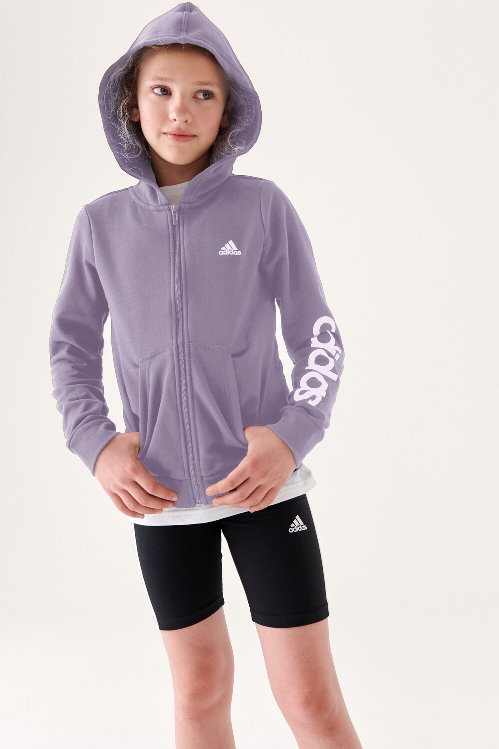 Спортивная одежда Junior Essentials Толстовка с линейной молнией и логотипом adidas, фиолетовый
Спортивная одежда Junior Essentials Толстовка с линейной молнией и логотипом adidas, фиолетовый