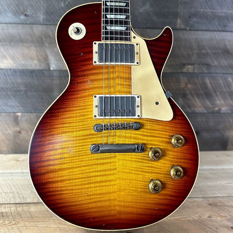 Электрогитара Gibson 1959 Les Paul Standard Reissue Limited Edition Murphy Lab Aged with Brazilian Rosewood Tom's Dark Burst - 94193
Электрогитара Gibson 1959 Les Paul Standard Reissue Limited Edition Murphy Lab Aged with Brazilian Rosewood Tom's Dark Burst - 94193