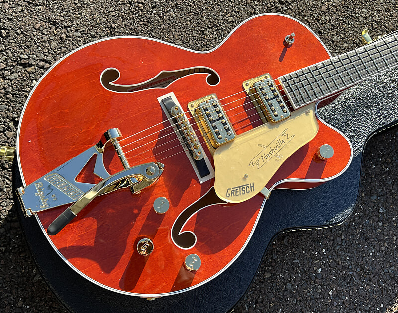 Электрогитара 2022 Gretsch G6120TG Players Edition Nashville Bigsby Ebony Board Orange Stain
Электрогитара 2022 Gretsch G6120TG Players Edition Nashville Bigsby Ebony Board Orange Stain