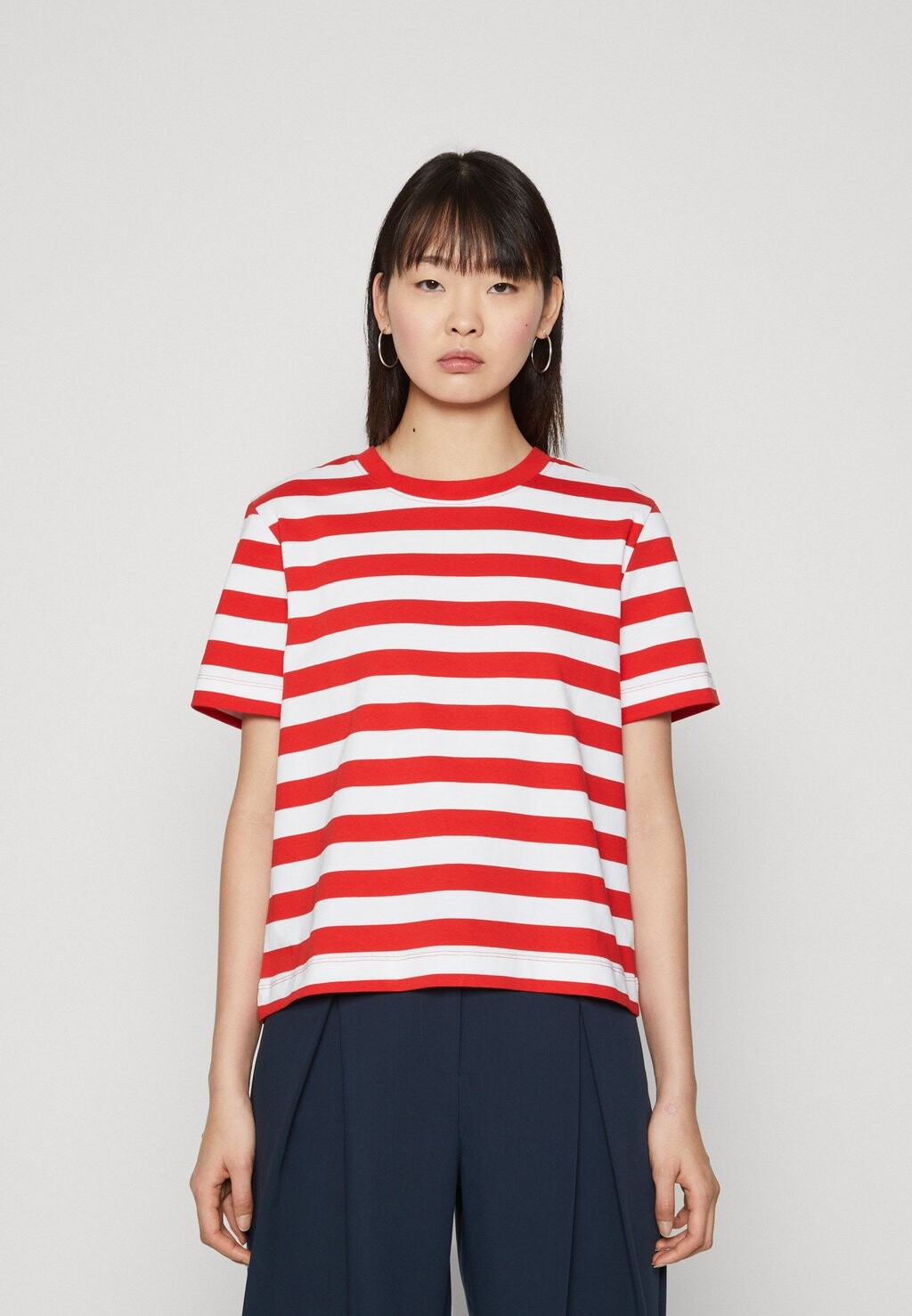 Футболка с принтом SLFESSENTIAL BOXY TEE Selected Femme, цвет flame scarlet/bright white
Футболка с принтом SLFESSENTIAL BOXY TEE Selected Femme, цвет flame scarlet/bright white