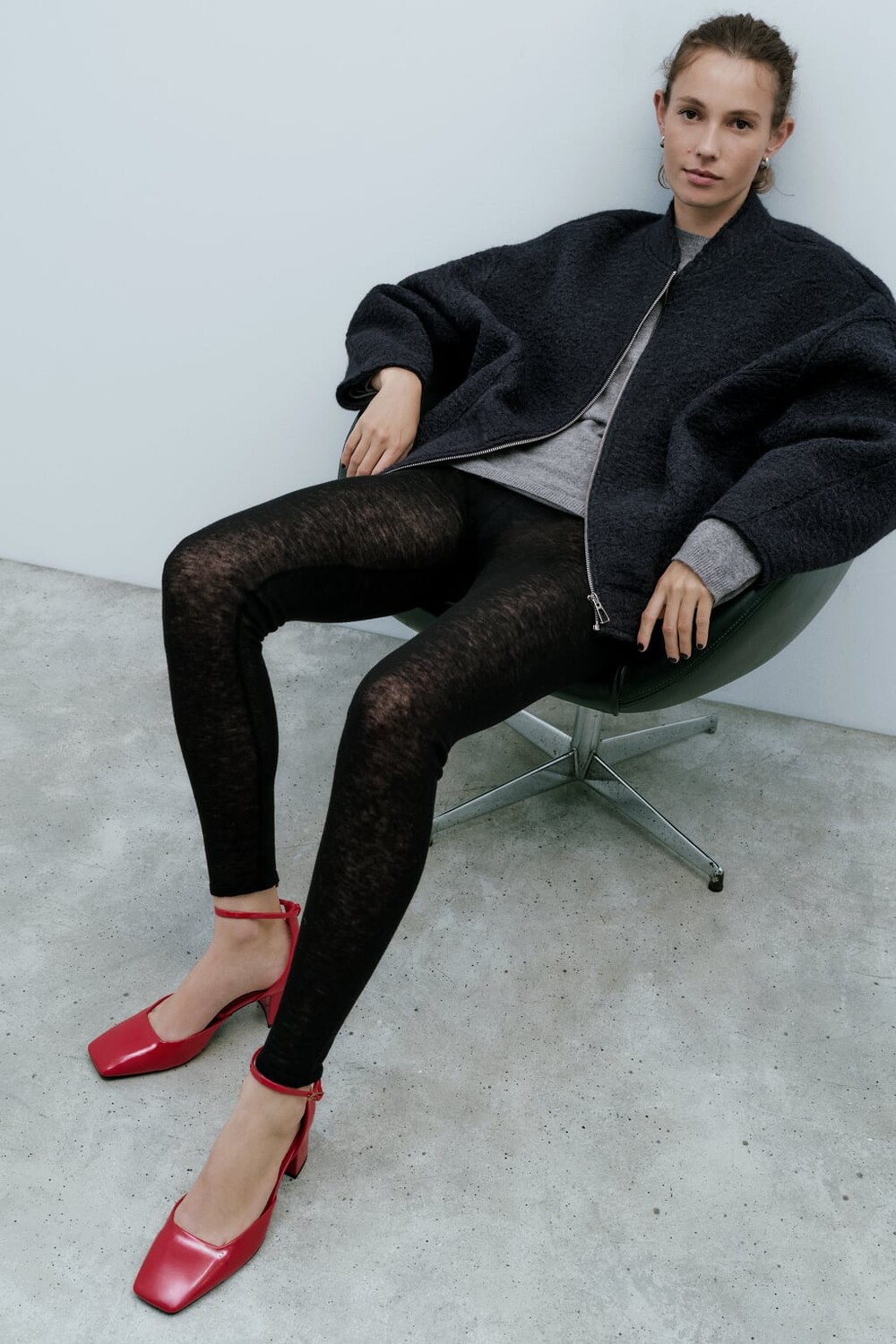 Туфли с искусственной лакированной отделкой на блочном каблуке ZARA, красный
Туфли с искусственной лакированной отделкой на блочном каблуке ZARA, красный
