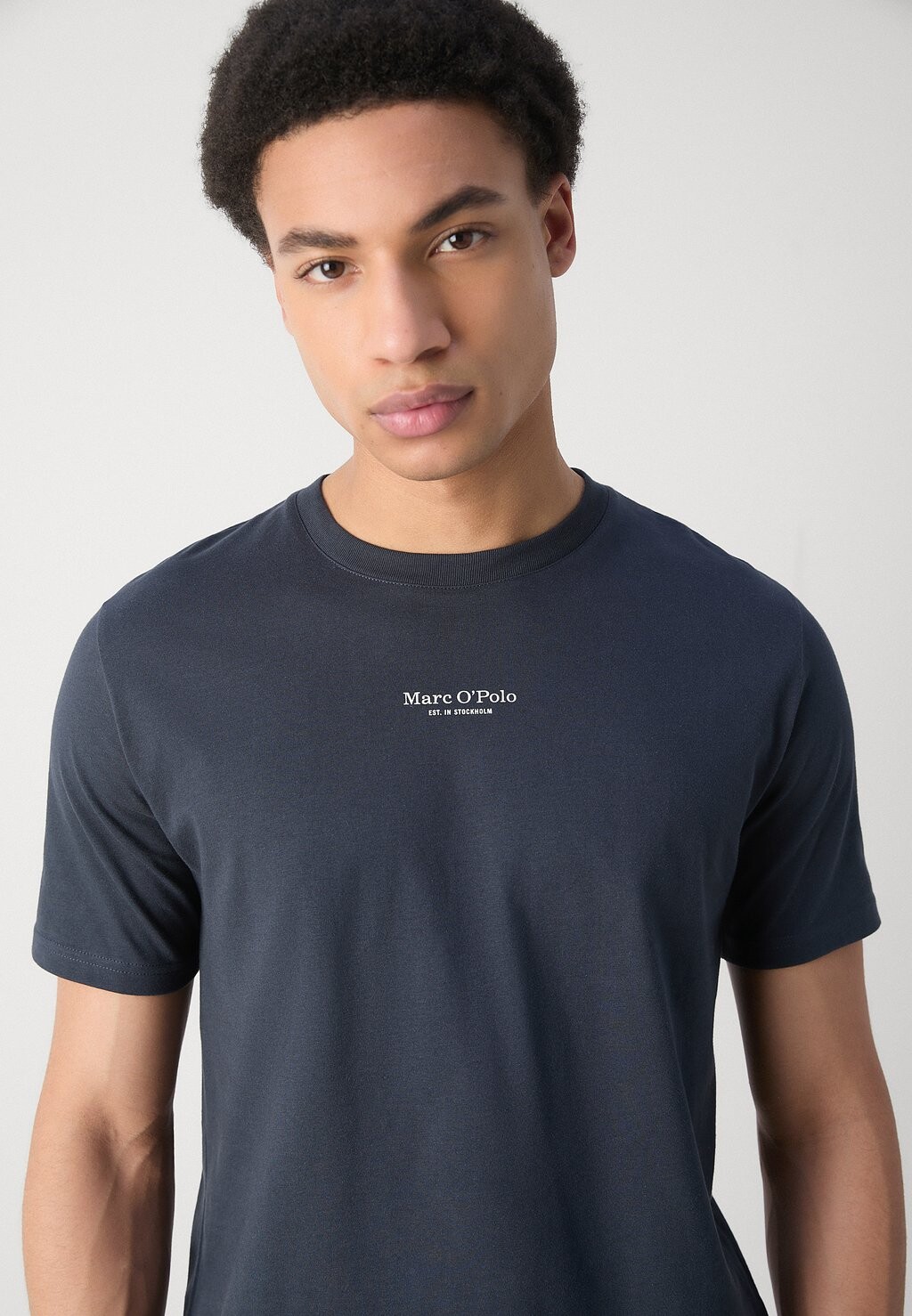Базовая футболка темно-синего цвета Short Sleeve Logo Print At Centre Front Marc O'Polo, темно-синий
Базовая футболка темно-синего цвета Short Sleeve Logo Print At Centre Front Marc O'Polo, темно-синий