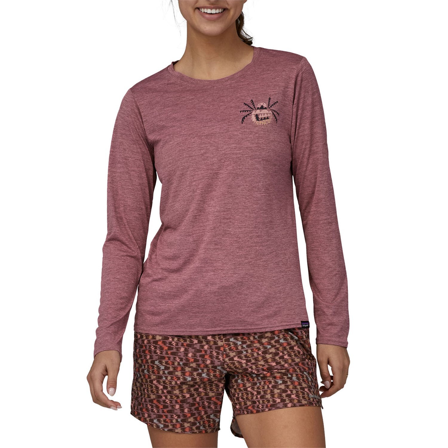 Рубашка Patagonia Cap Cool Daily Graphic, цвет Across The Trail: Evening Mauve X-Dye
Рубашка Patagonia Cap Cool Daily Graphic, цвет Across The Trail: Evening Mauve X-Dye
