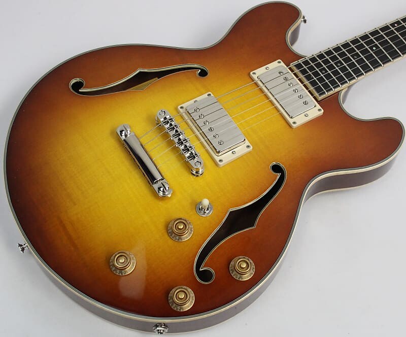 Электрогитара Eastman T184MX Semi-Hollowbody Electric Guitar, Goldburst, Bare Knuckle Pickups
Электрогитара Eastman T184MX Semi-Hollowbody Electric Guitar, Goldburst, Bare Knuckle Pickups