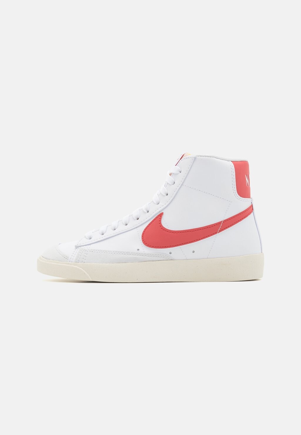 Высокие кеды Blazer Mid '77 Nike, цвет white/adobe/red stardust/sail/lightbrown/natural
Высокие кеды Blazer Mid '77 Nike, цвет white/adobe/red stardust/sail/lightbrown/natural