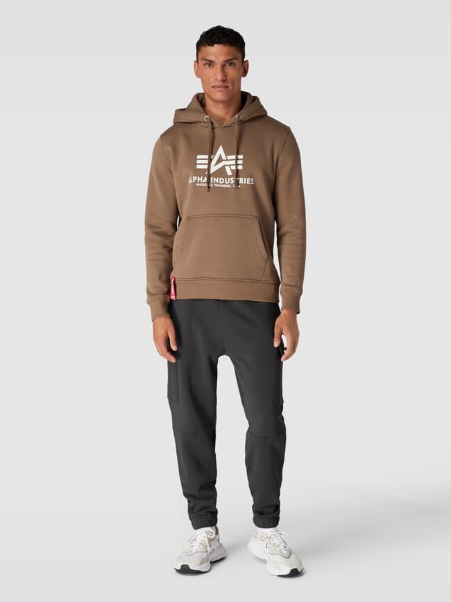 Спортивные брюки с карманами-карго однотонного дизайна Alpha Industries, антрацит
Спортивные брюки с карманами-карго однотонного дизайна Alpha Industries, антрацит