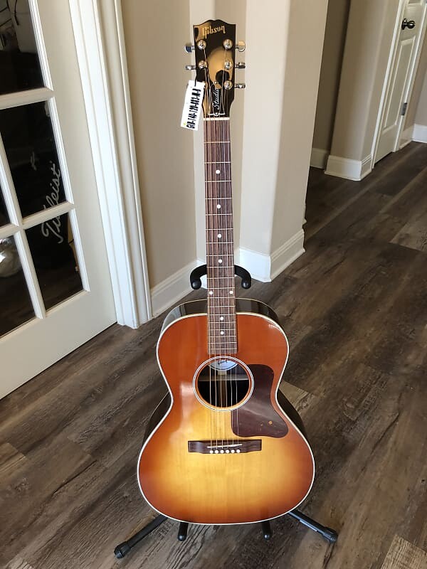Акустическая гитара Gibson L-00 Studio Rosewood 2020 - Present - Rosewood Burst,..Nice!
Акустическая гитара Gibson L-00 Studio Rosewood 2020 - Present - Rosewood Burst,..Nice!