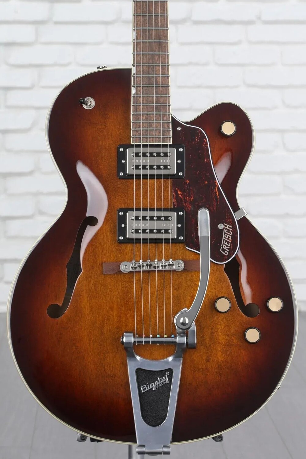 Новая электрогитара Gretsch G2420T Streamliner Hollowbody с Bigsby - Havana Burst
Новая электрогитара Gretsch G2420T Streamliner Hollowbody с Bigsby - Havana Burst