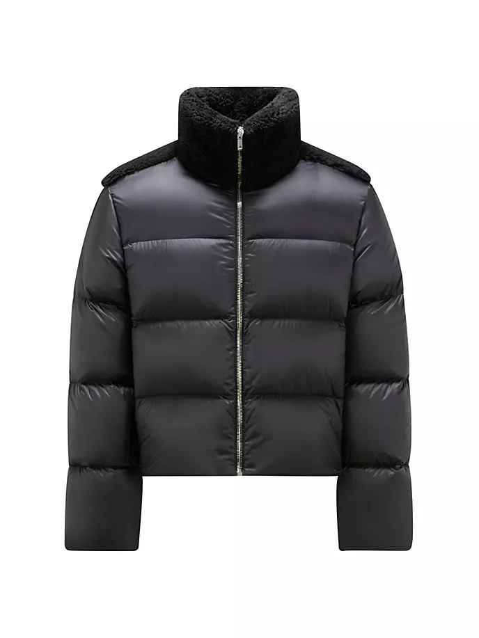 Пуховик с отделкой из циклопической овчины Rick Owens x Moncler Rick Owens, черный
Пуховик с отделкой из циклопической овчины Rick Owens x Moncler Rick Owens, черный