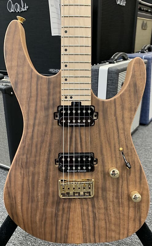 Электрогитара Charvel Pro-Mod DK24 HH Hard Tail Mahogany with Figured Walnut Top
Электрогитара Charvel Pro-Mod DK24 HH Hard Tail Mahogany with Figured Walnut Top