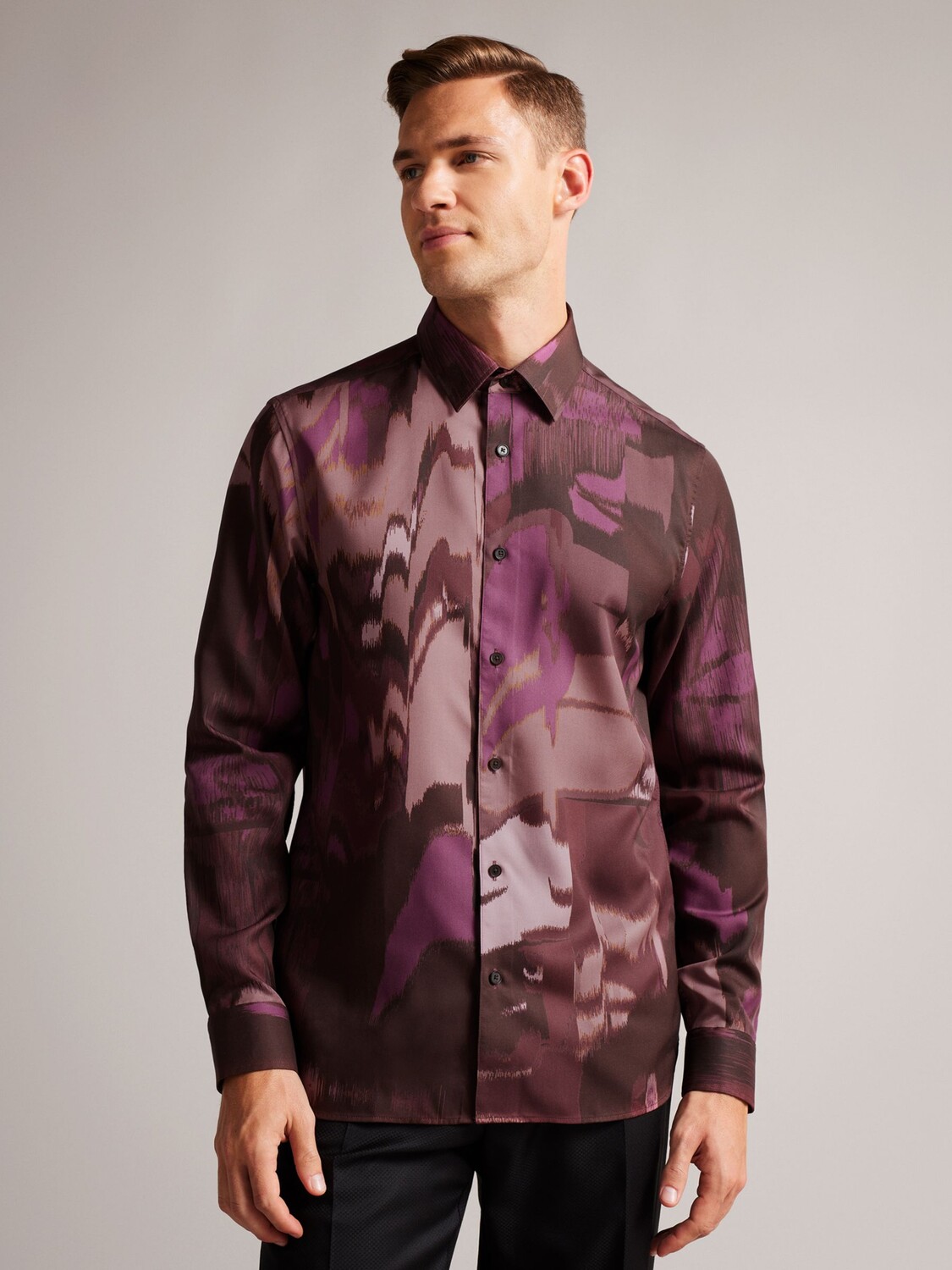 Рубашка с длинным рукавом и абстрактным принтом Ted Baker Mordun, темно-бордовая
Рубашка с длинным рукавом и абстрактным принтом Ted Baker Mordun, темно-бордовая