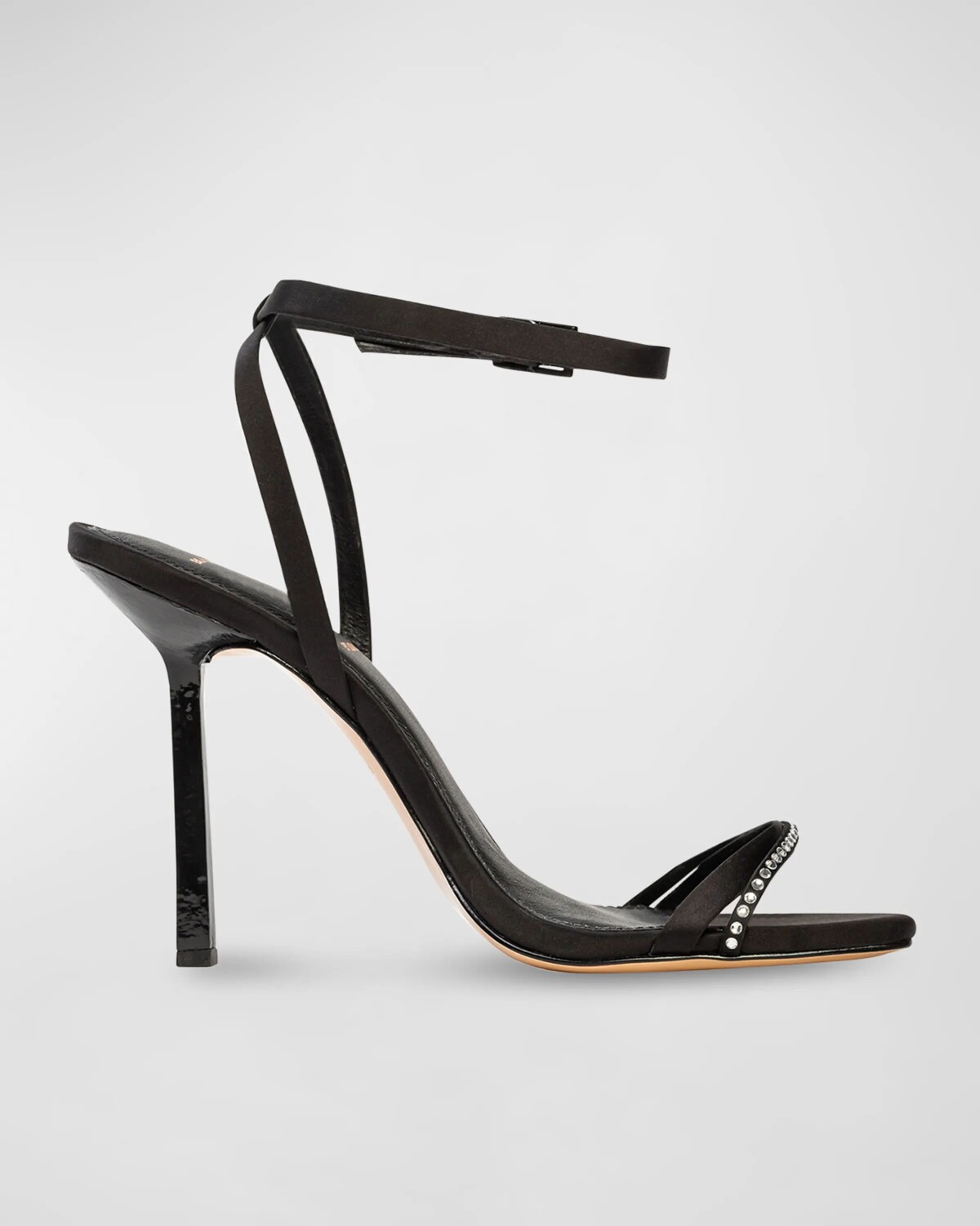 Атласные босоножки Rumi с ремешком на щиколотке и кристаллами Black Suede Studio, цвет Black Satin, Crystal Embellished
Атласные босоножки Rumi с ремешком на щиколотке и кристаллами Black Suede Studio, цвет Black Satin, Crystal Embellished
