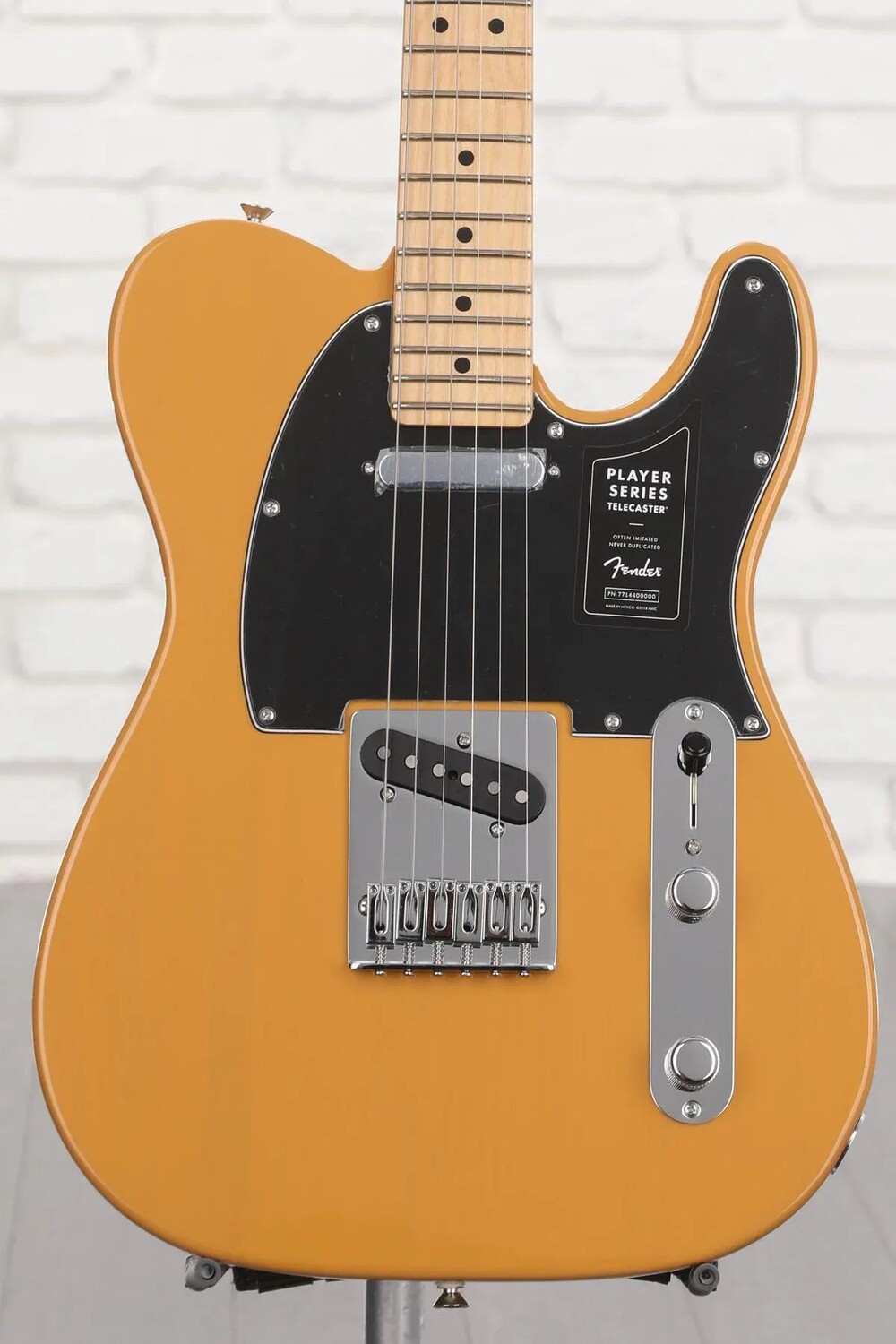 Fender Player Telecaster — блондинка цвета ириски с кленовой накладкой на грифе
Fender Player Telecaster — блондинка цвета ириски с кленовой накладкой на грифе
