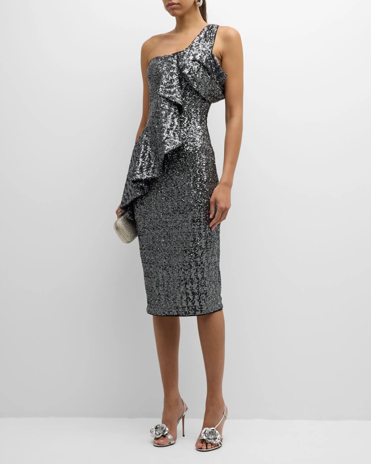 Платье миди на одно плечо с рюшами и пайетками Chiara Boni La Petite Robe, цвет Dark Silver
Платье миди на одно плечо с рюшами и пайетками Chiara Boni La Petite Robe, цвет Dark Silver